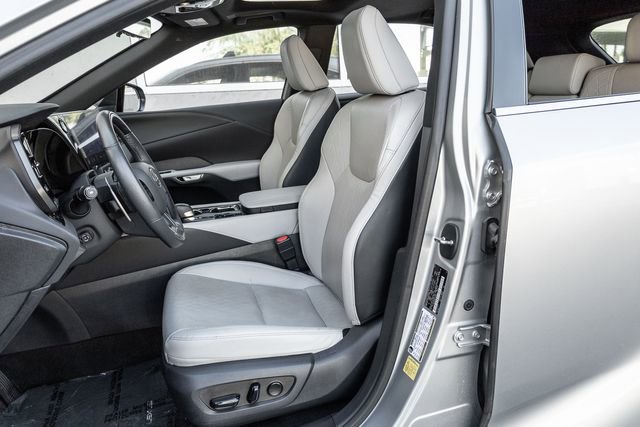 Used 2024 Lexus RX 350 w/ Convenience Package image 11
