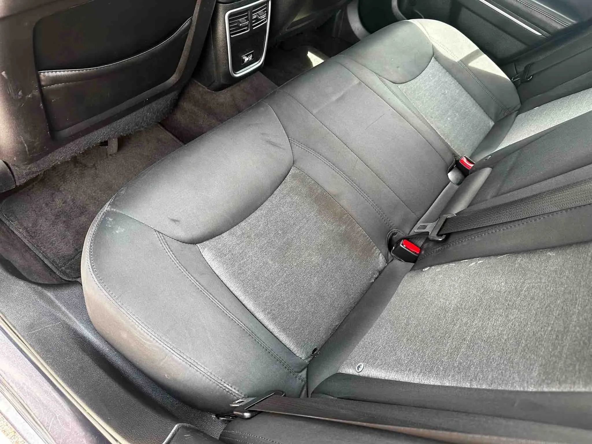 Used 2018 Chrysler 300 Touring w/ Driver Convenience Group image 38