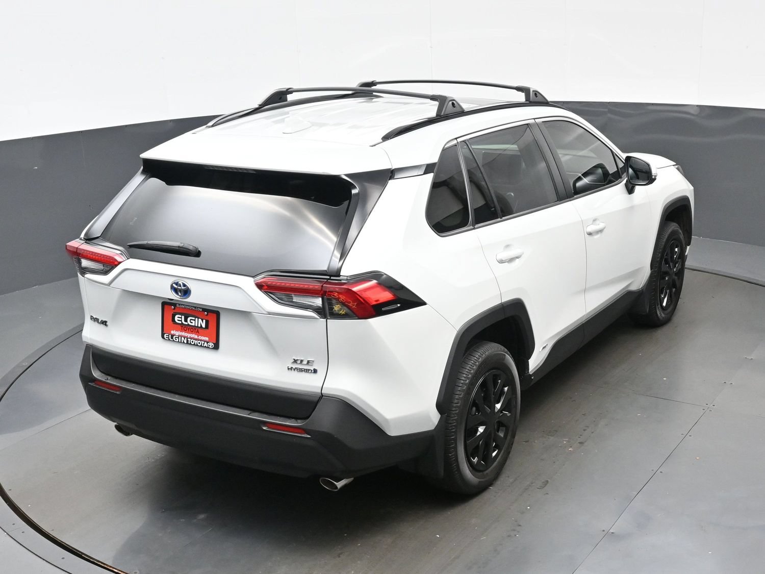 Used 2024 Toyota RAV4 XLE Premium AWD/4WD image 40
