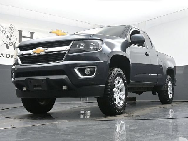 Used 2017 Chevrolet Colorado LT w/ LT Convenience Package RWD image 4