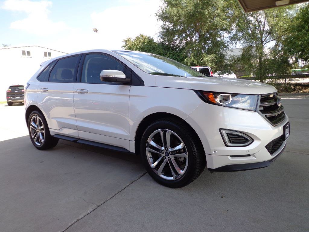 Used 2016 Ford Edge Sport w/ Equipment Group 401A AWD/4WD image 3