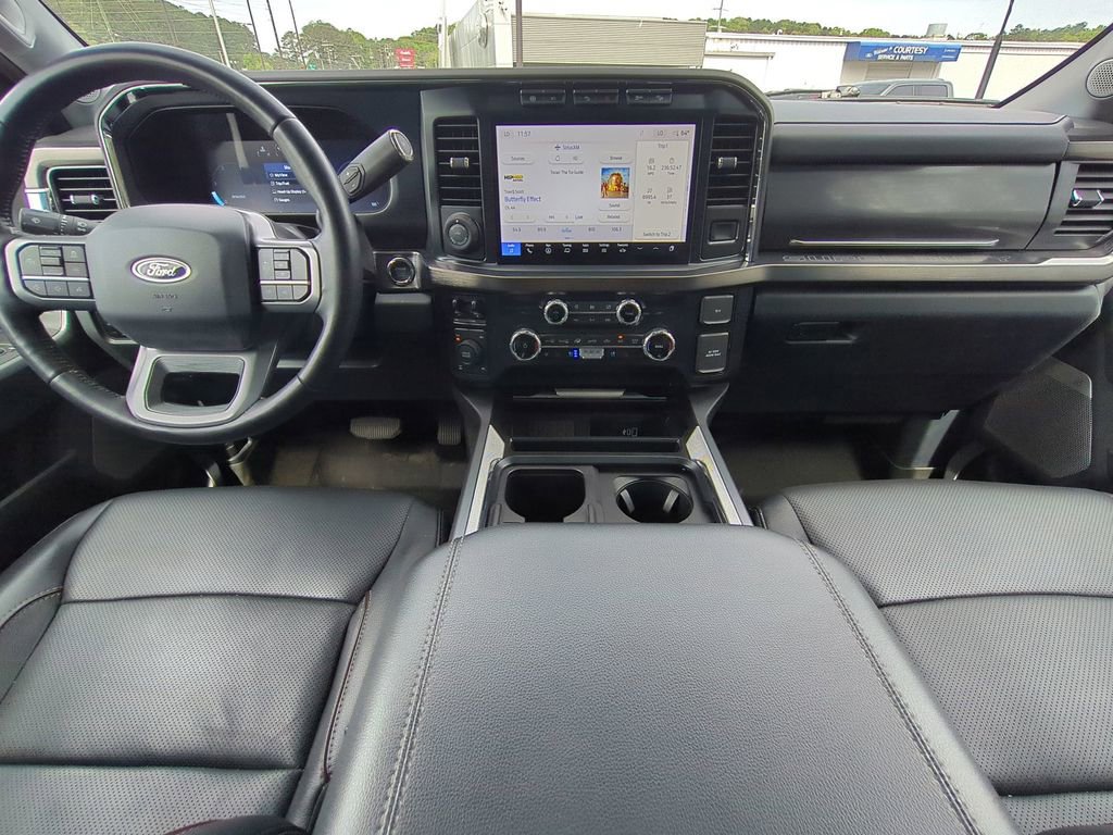 Used 2023 Ford F350 Lariat w/ Lariat Ultimate Package AWD/4WD image 19