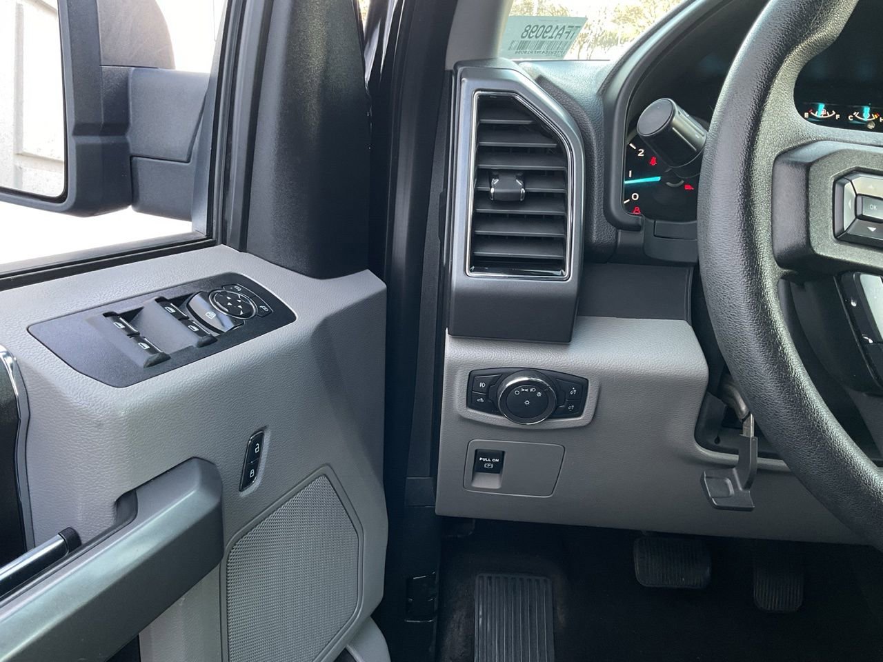 Used 2019 Ford F150 XLT image 34