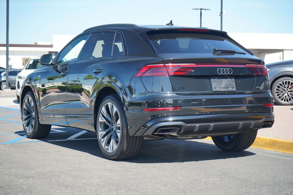 New 2025 Audi Q8 Prestige image 3