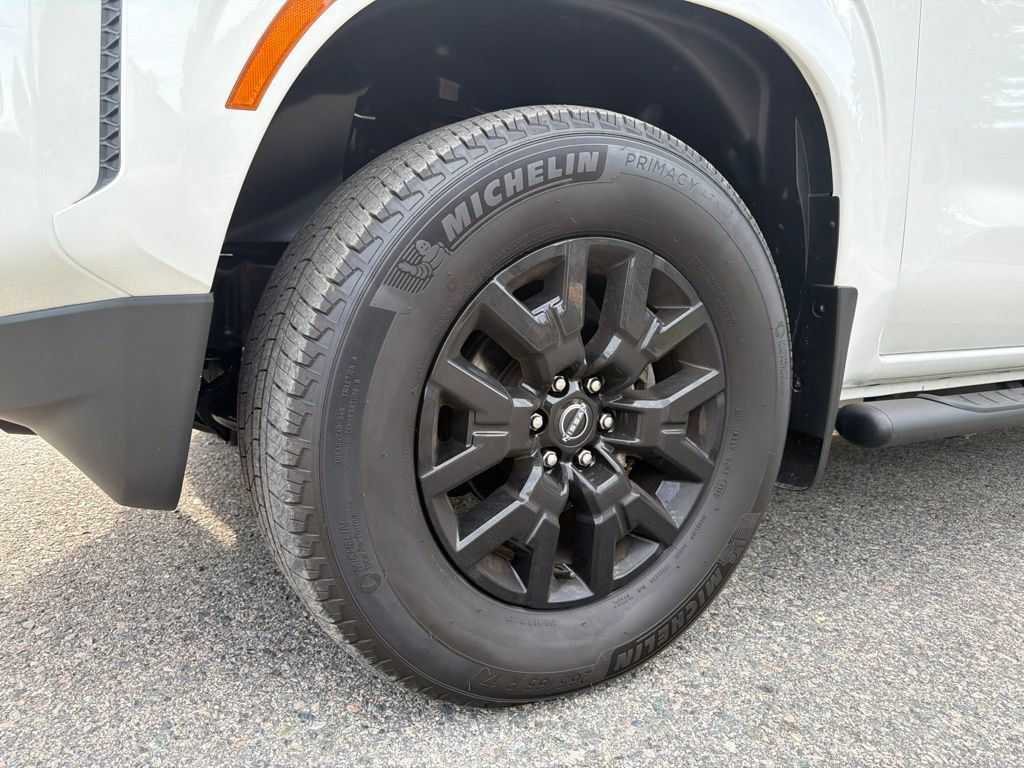 Used 2023 Nissan Frontier SV w/ Midnight Edition Package AWD/4WD image 11
