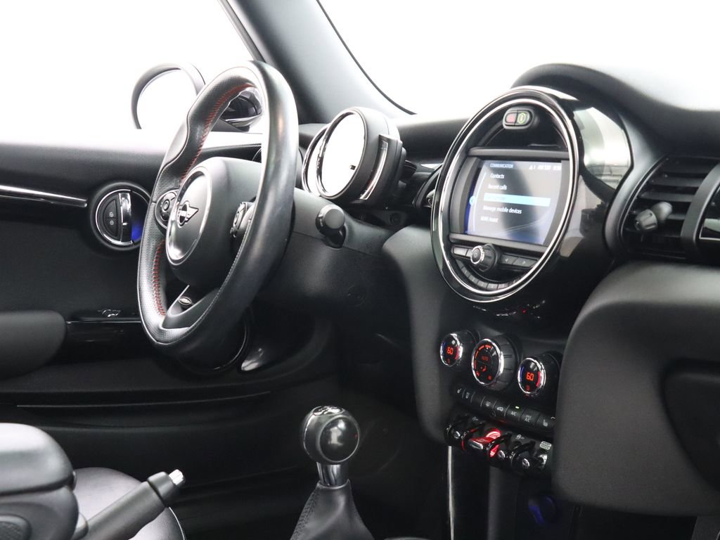 Used 2021 MINI Cooper S image 33