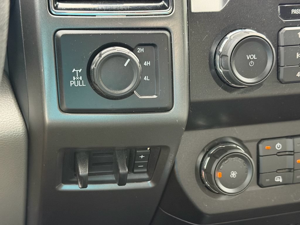 Used 2019 Ford F350 XLT w/ XLT Value Package AWD/4WD image 28