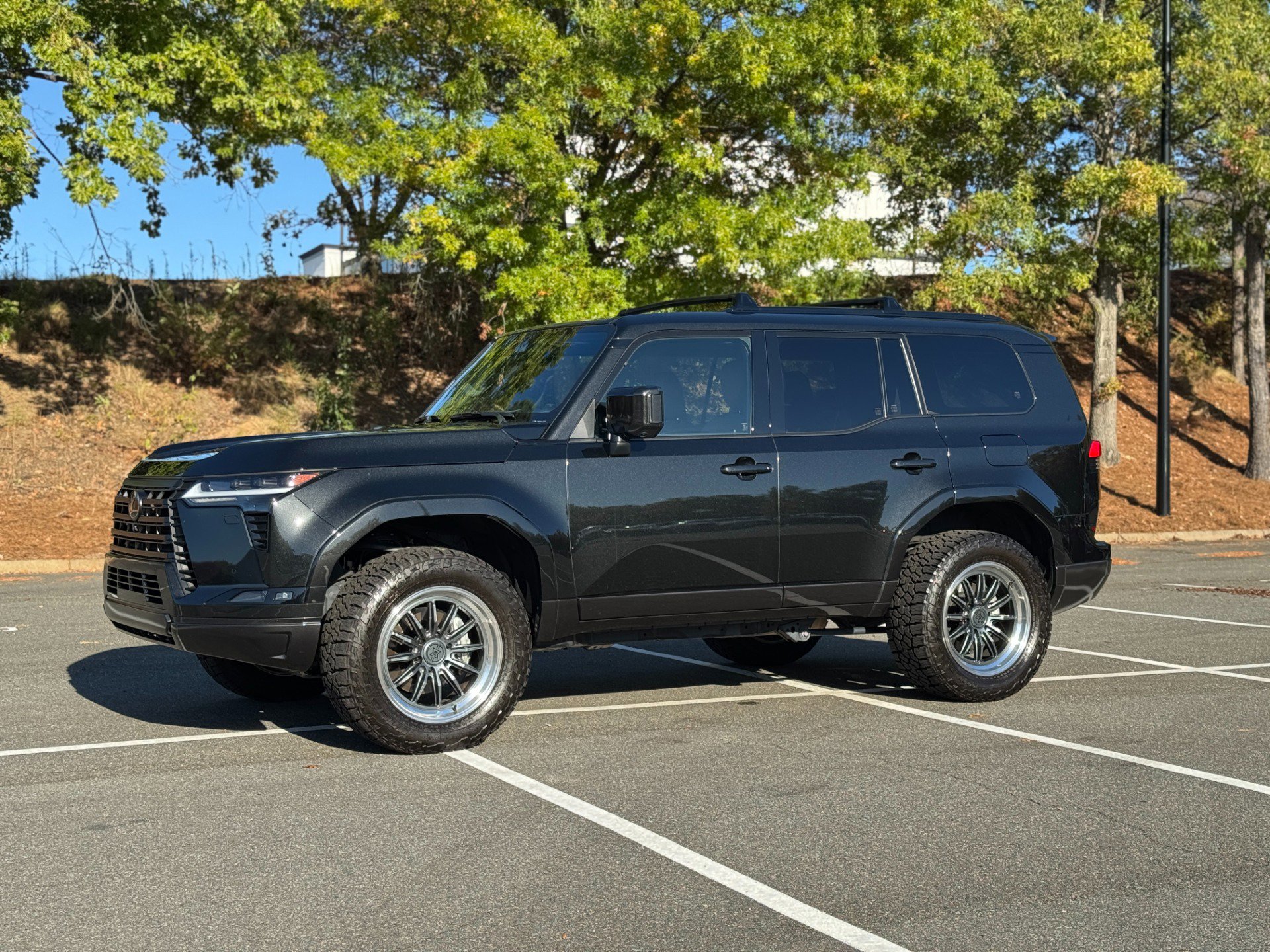 Used 2024 Lexus GX 550 image 5