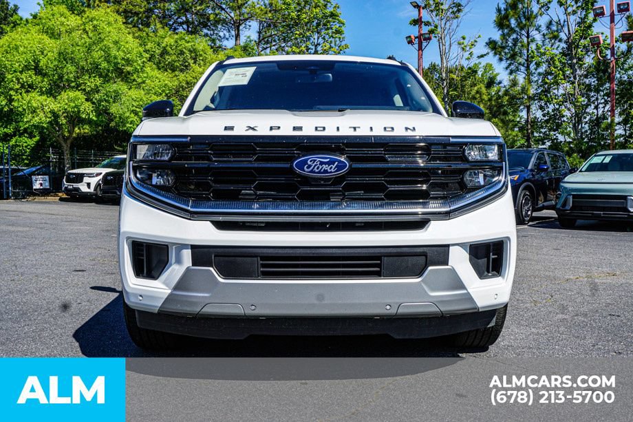 Used 2025 Ford Expedition Platinum AWD/4WD image 10