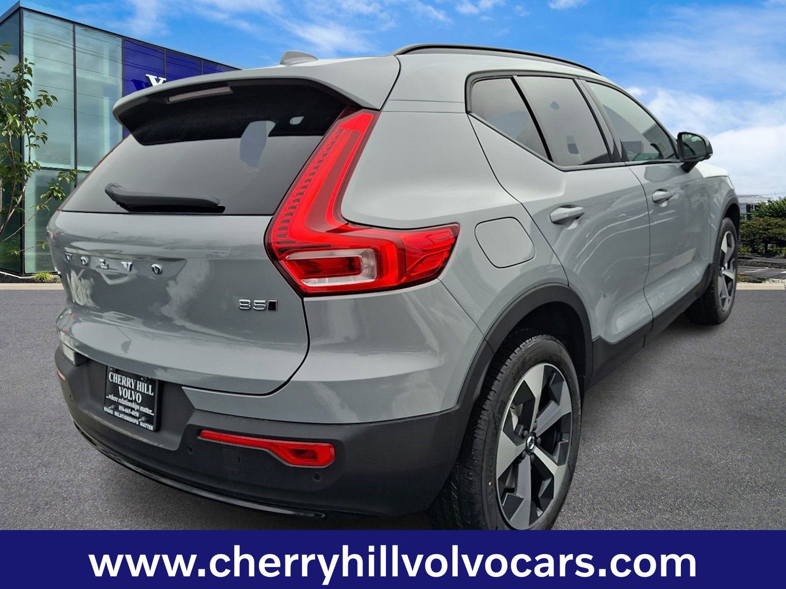 New 2026 Volvo XC40 B5 Core w/ Protection Package Premier image 5