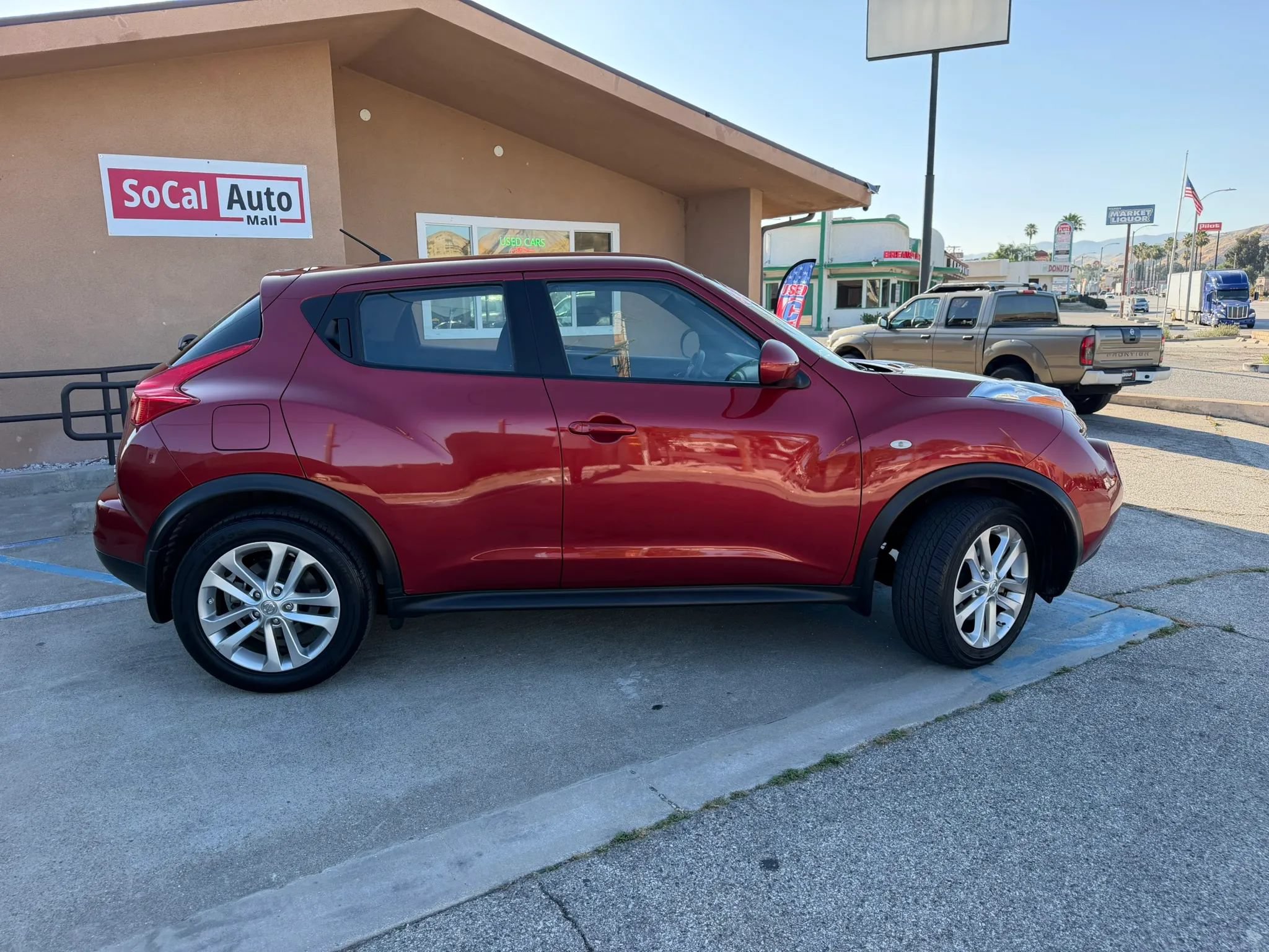 Used 2012 Nissan Juke S AWD/4WD image 2