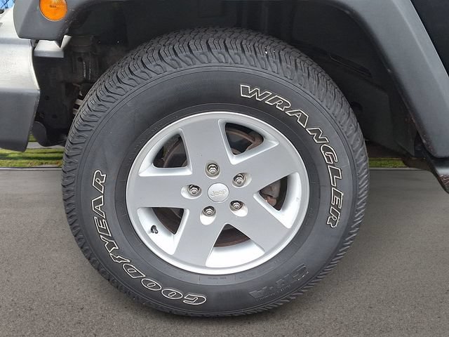 Used 2012 Jeep Wrangler Unlimited Sport AWD/4WD image 7