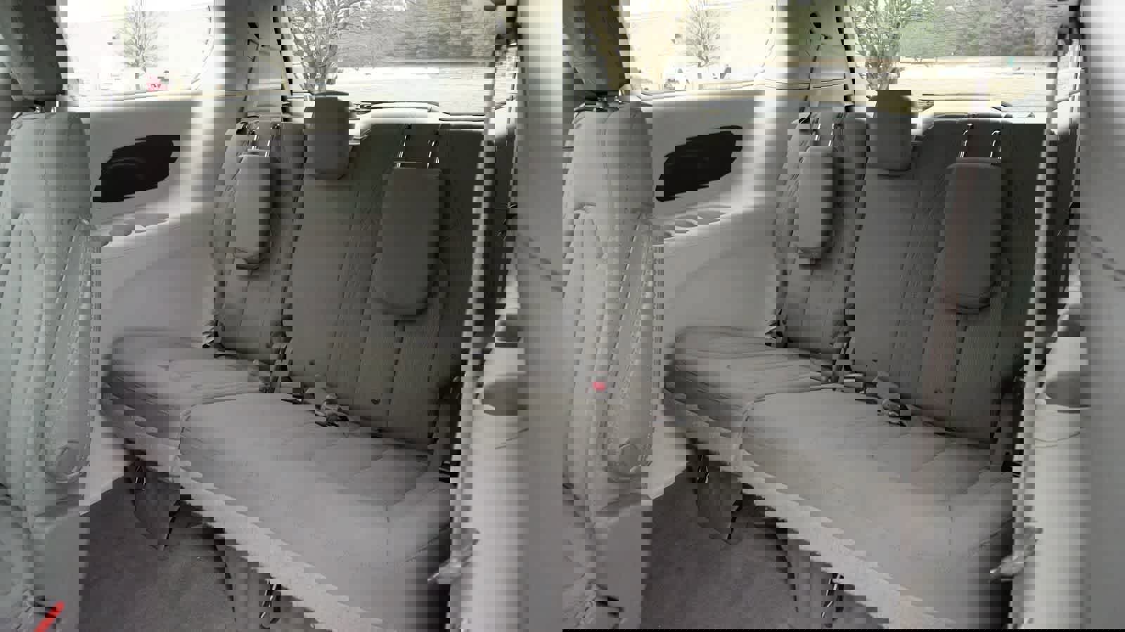 Used 2019 Chrysler Pacifica Touring Plus w/ Advanced Safetytec Group image 17