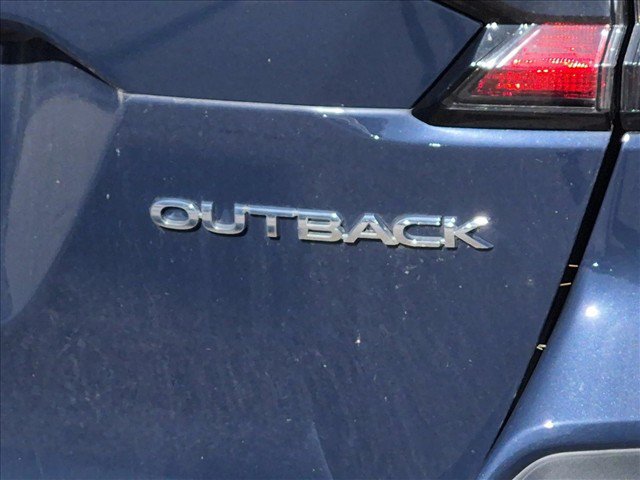 Used 2024 Subaru Outback Premium AWD/4WD image 13