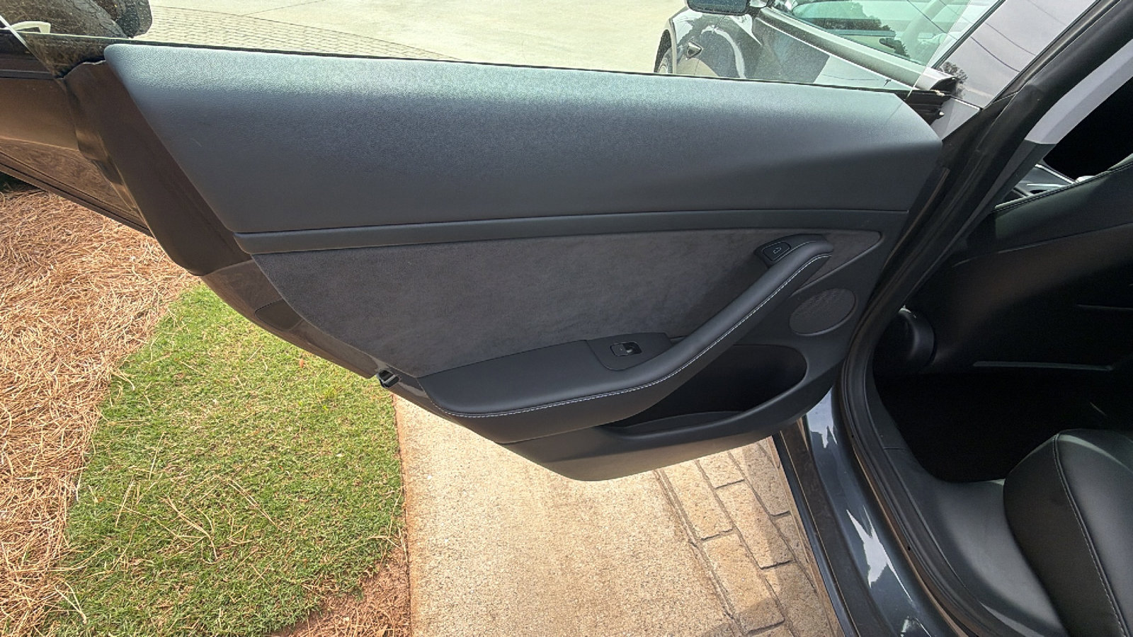 Used 2023 Tesla Model 3 Standard Range RWD image 22