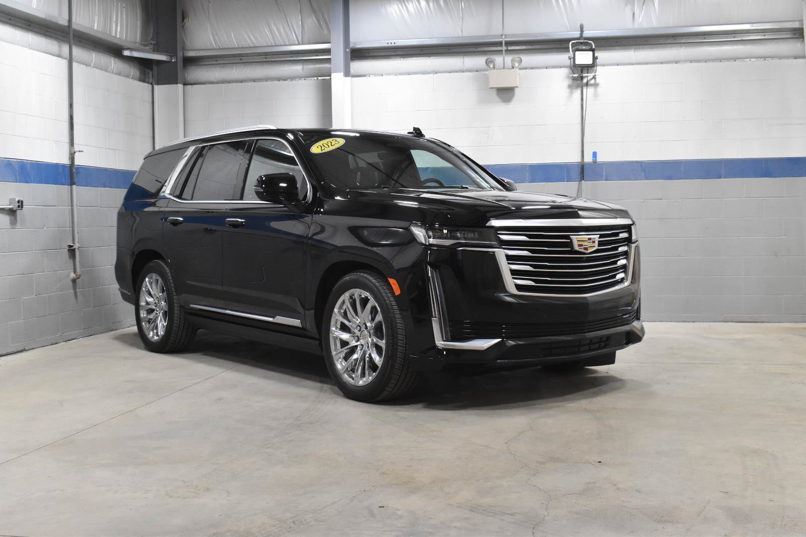 Certified 2023 Cadillac Escalade Premium Luxury Platinum w/ LPO, Floor Liner Package AWD/4WD image 29