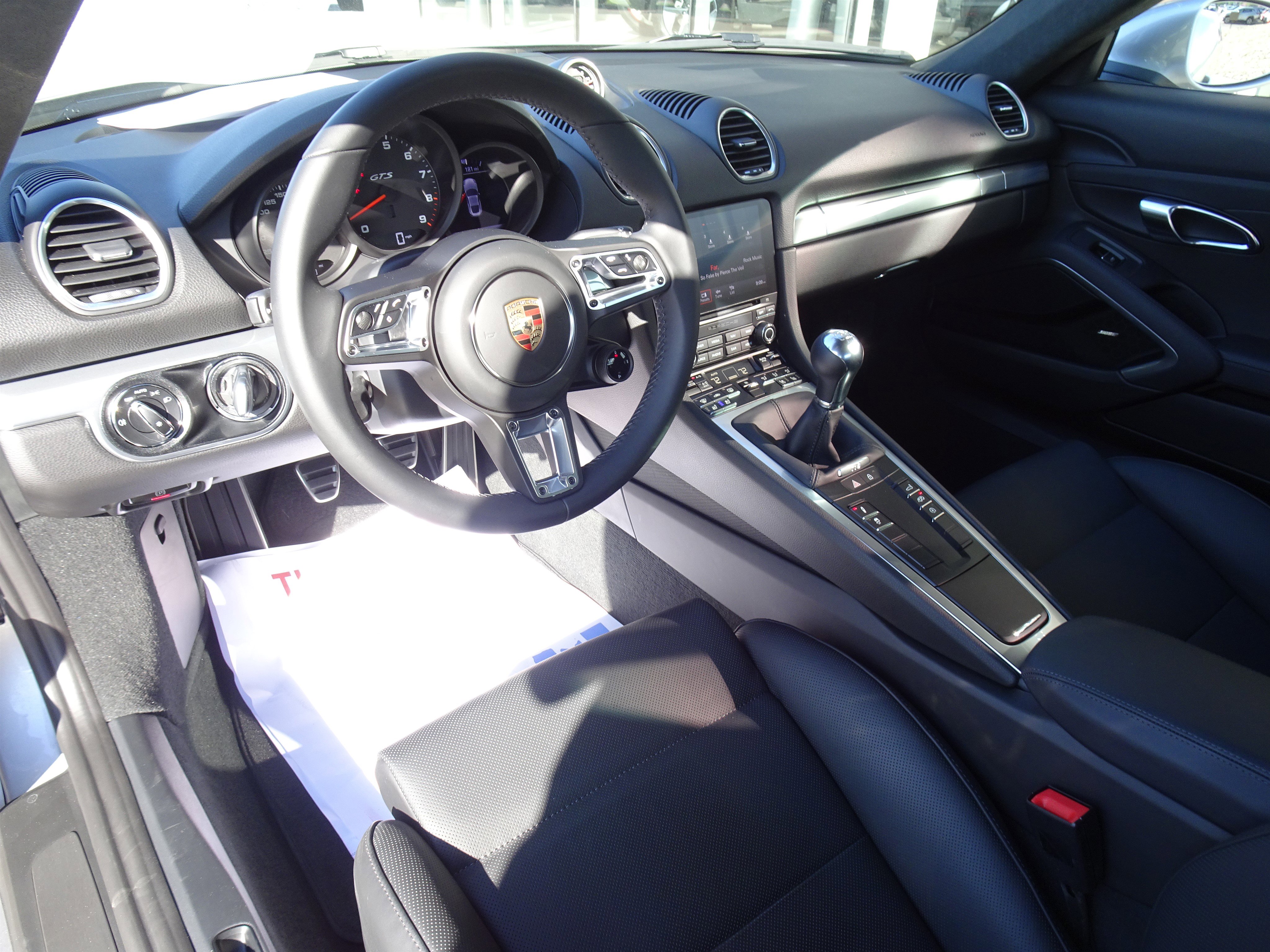 Used 2023 Porsche 718 Cayman GTS RWD image 17