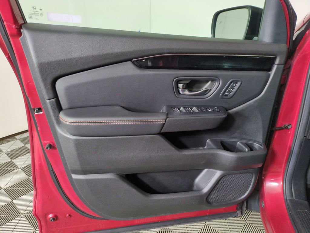 Certified 2024 Honda Pilot TrailSport image 14