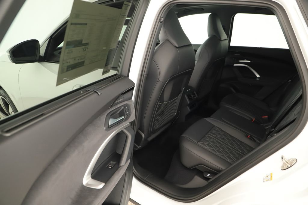 New 2025 Audi SQ5 Premium Plus image 26