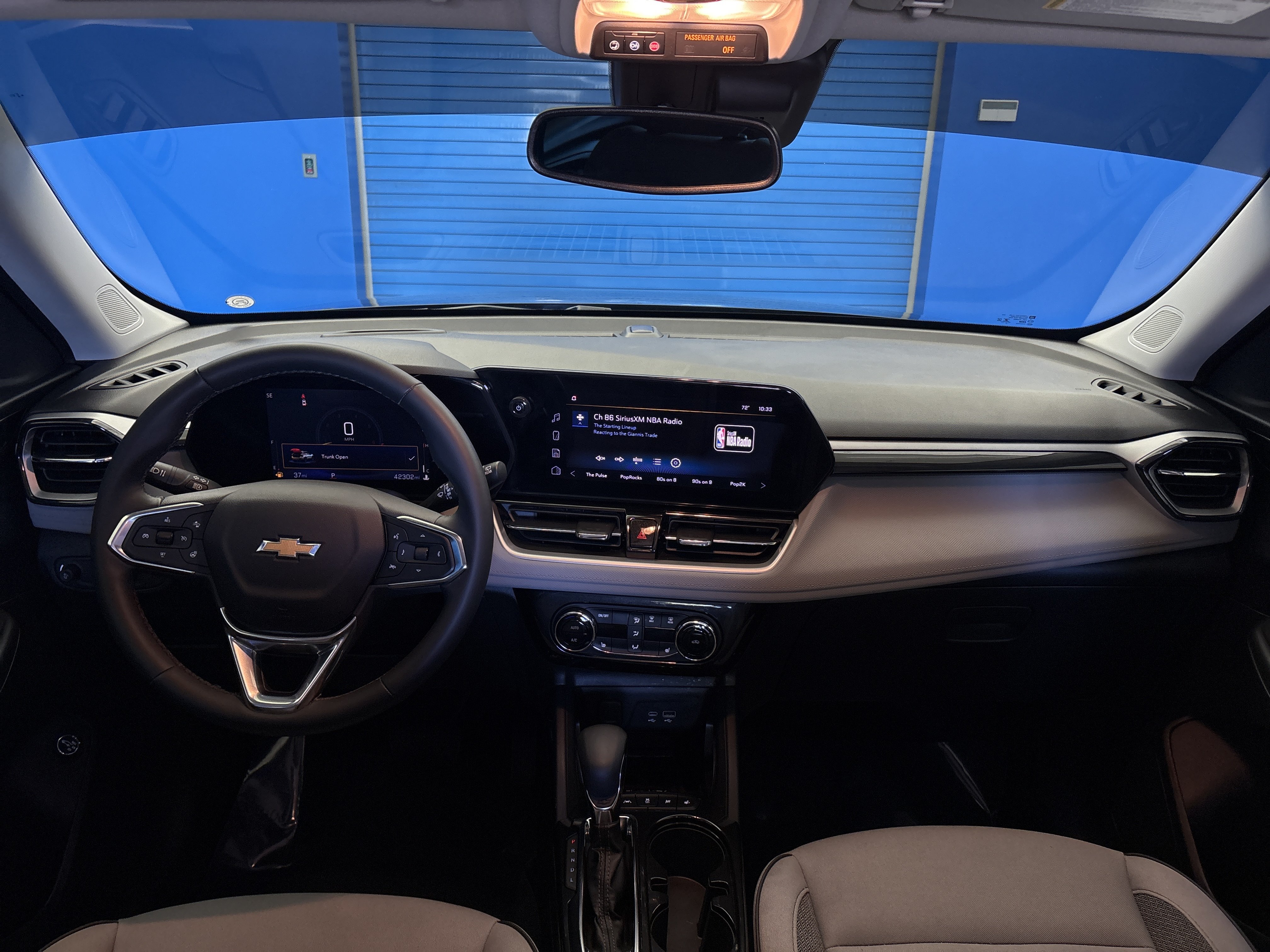 Used 2025 Chevrolet TrailBlazer LT w/ Convenience Package FWD image 25