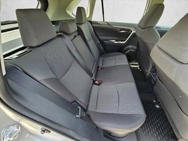Used 2020 Toyota RAV4 XLE w/ Convenience Package AWD/4WD image 19