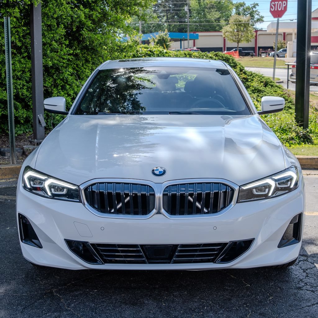 Used 2026 BMW 330i Sedan RWD image 2