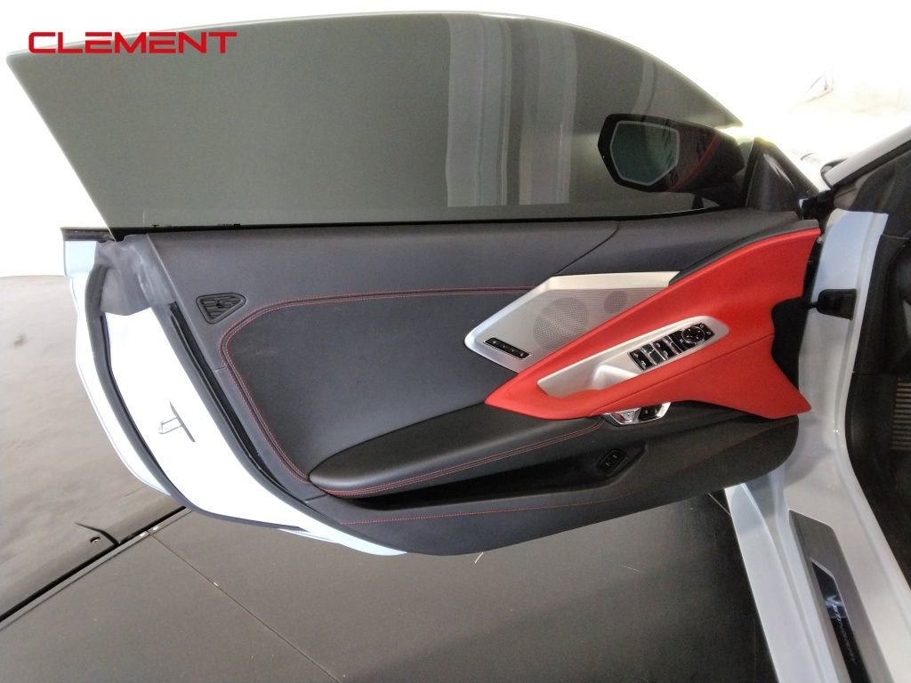 Used 2022 Chevrolet Corvette Stingray w/ Z51 Performance Package image 22