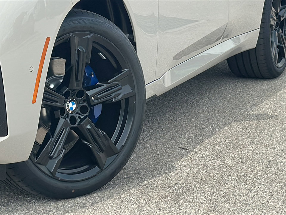 New 2026 BMW X3 xDrive30 w/ Premium Package AWD/4WD image 3