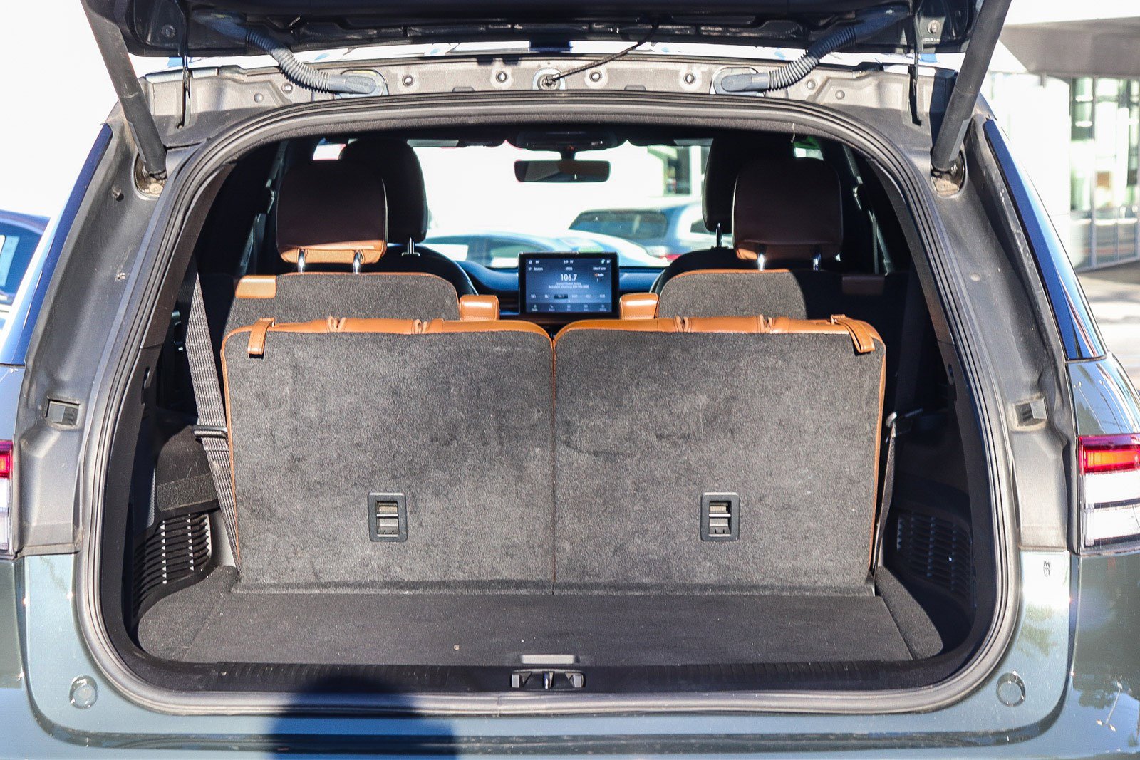 Used 2022 Lincoln Aviator Reserve w/ Elements Package Plus image 28