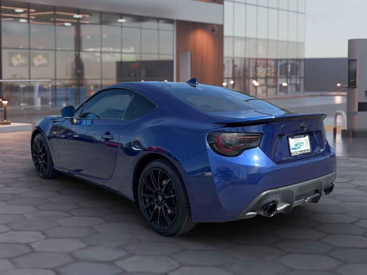 Used 2019 Toyota 86 RWD image 5