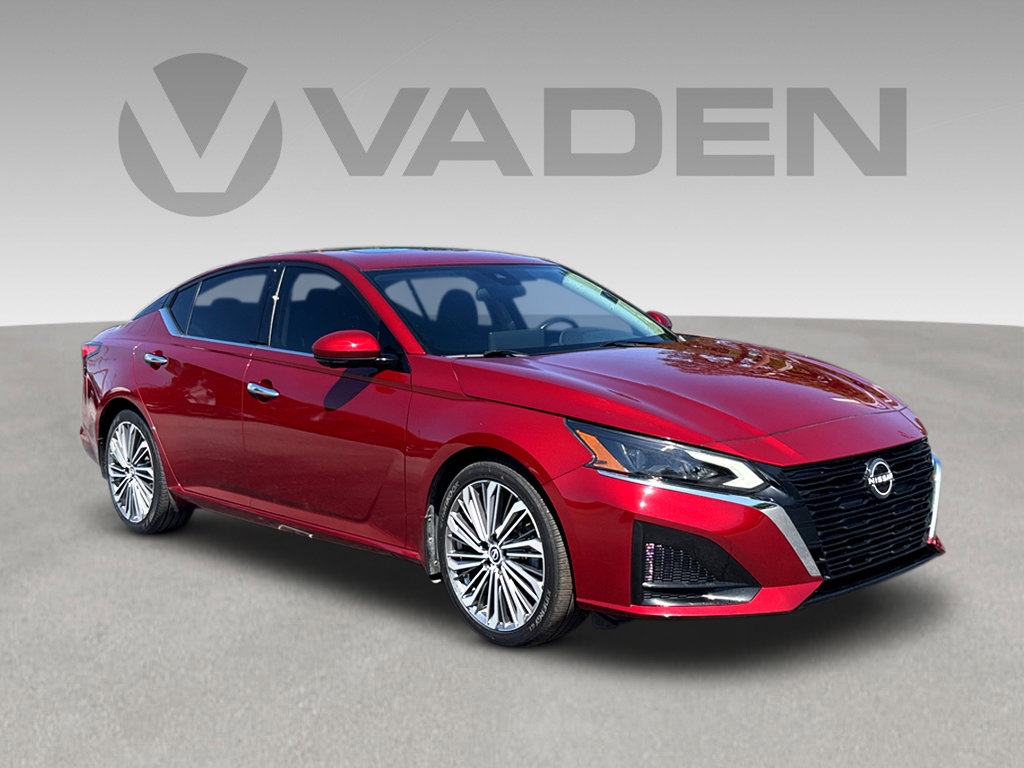 Used 2023 Nissan Altima 2.5 SL FWD image 1