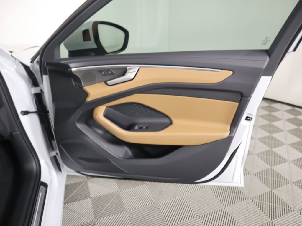 Used 2026 Audi A6 Premium Plus w/ Premium Plus Package image 26