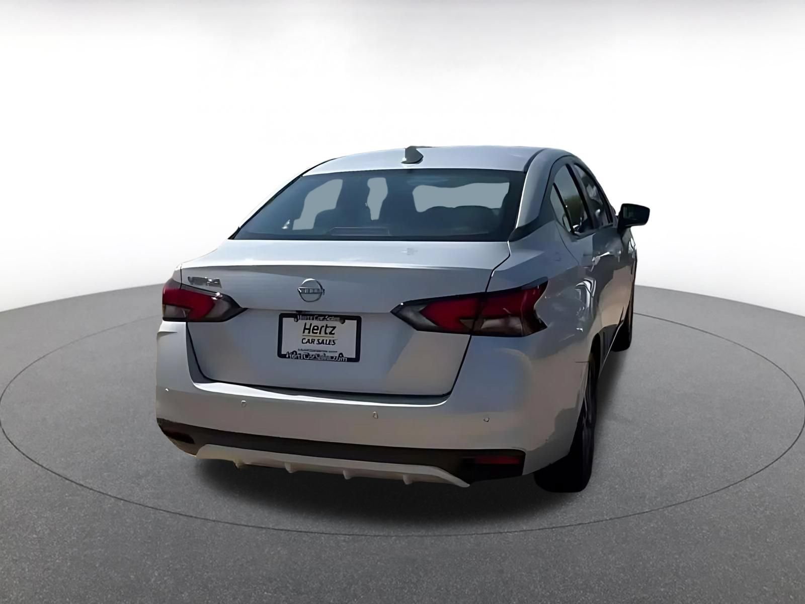 Used 2025 Nissan Versa SV FWD image 14