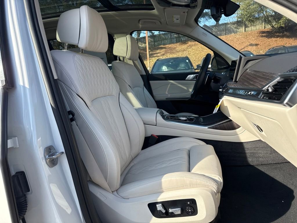 New 2026 BMW X7 xDrive40i image 30