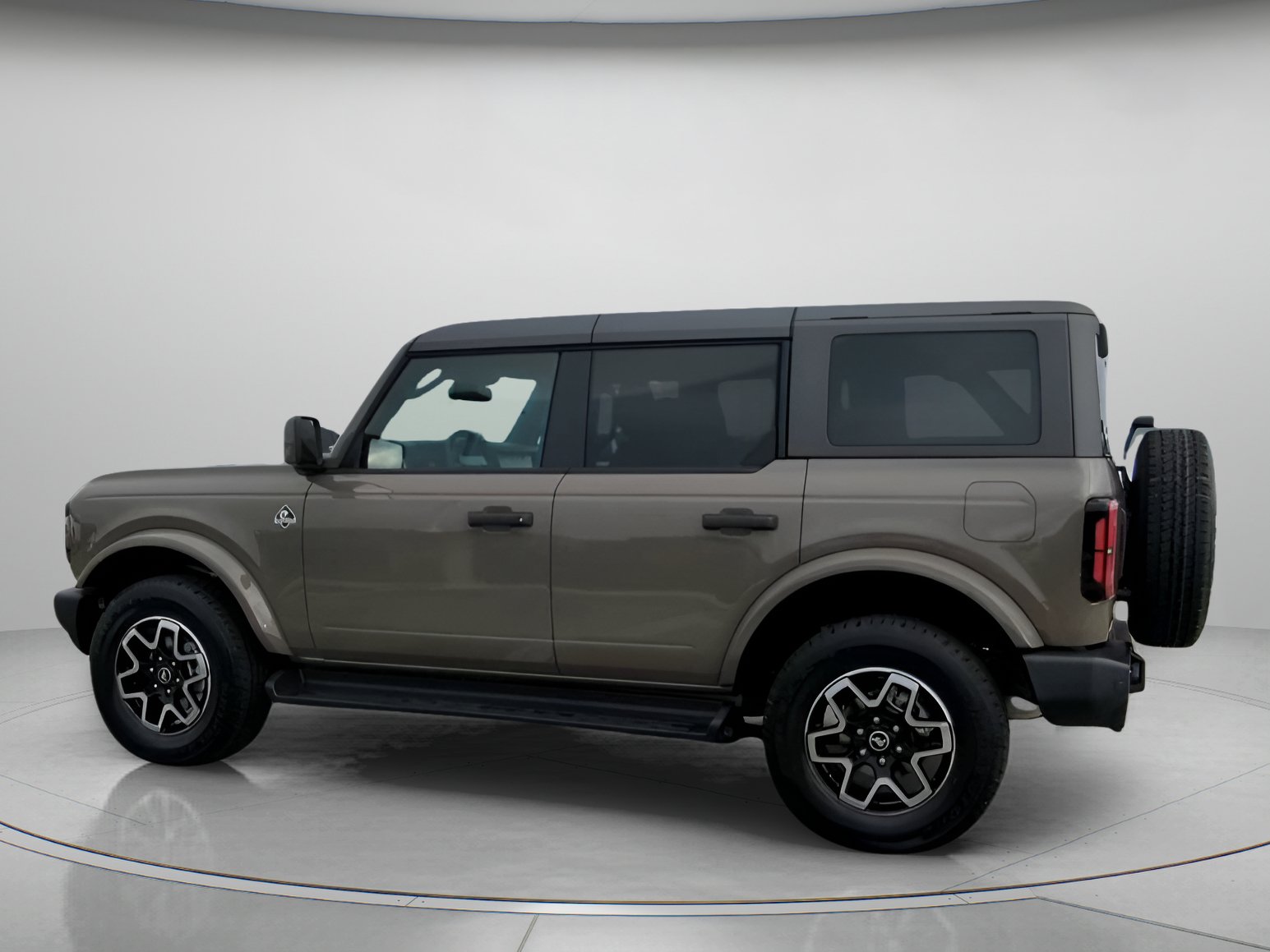 New 2026 Ford Bronco Outer Banks AWD/4WD image 18