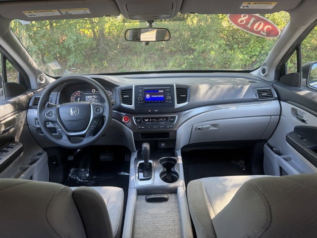 Used 2018 Honda Pilot LX image 23