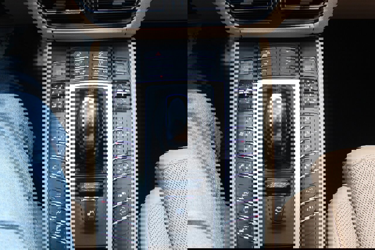 Used 2019 Porsche Macan image 8