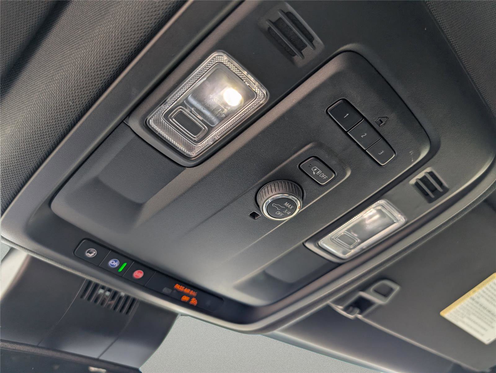 Used 2023 GMC Yukon SLT image 21