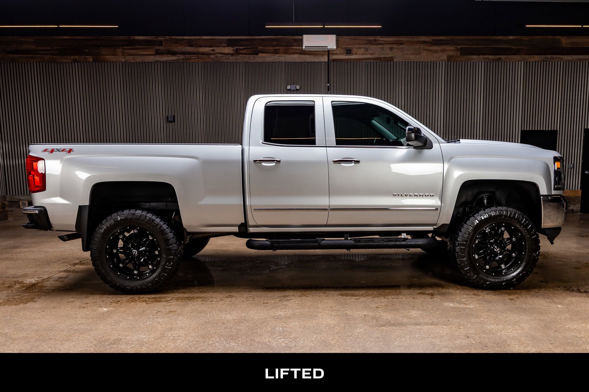 Used 2017 Chevrolet Silverado 1500 LTZ w/ Sport Package AWD/4WD image 10