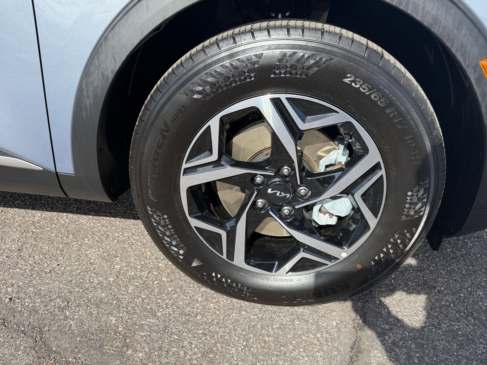 Used 2025 Kia Sportage LX image 28