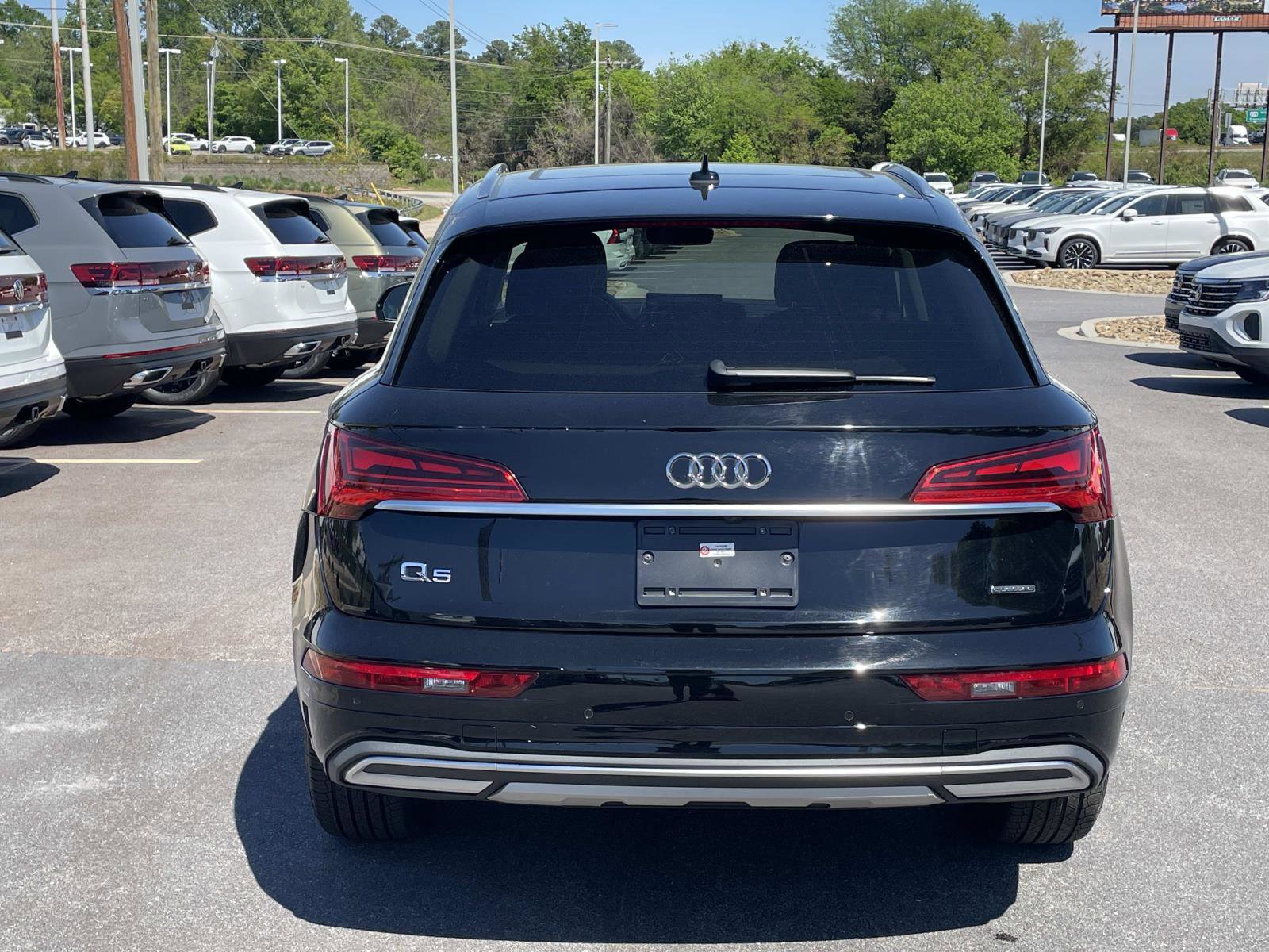 Certified 2023 Audi Q5 2.0T Premium Plus w/ Premium Plus Package image 6