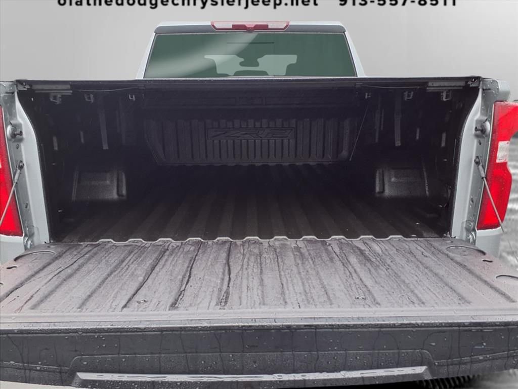 Used 2024 Chevrolet Silverado 1500 ZR2 w/ Dark Appearance Package image 28