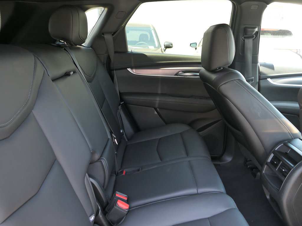 Used 2023 Cadillac XT5 Luxury FWD image 22