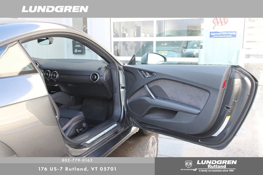 Used 2018 Audi TT RS image 8