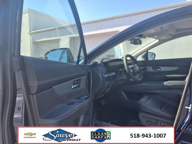 Used 2025 Nissan Murano SL w/ Cargo Package image 11