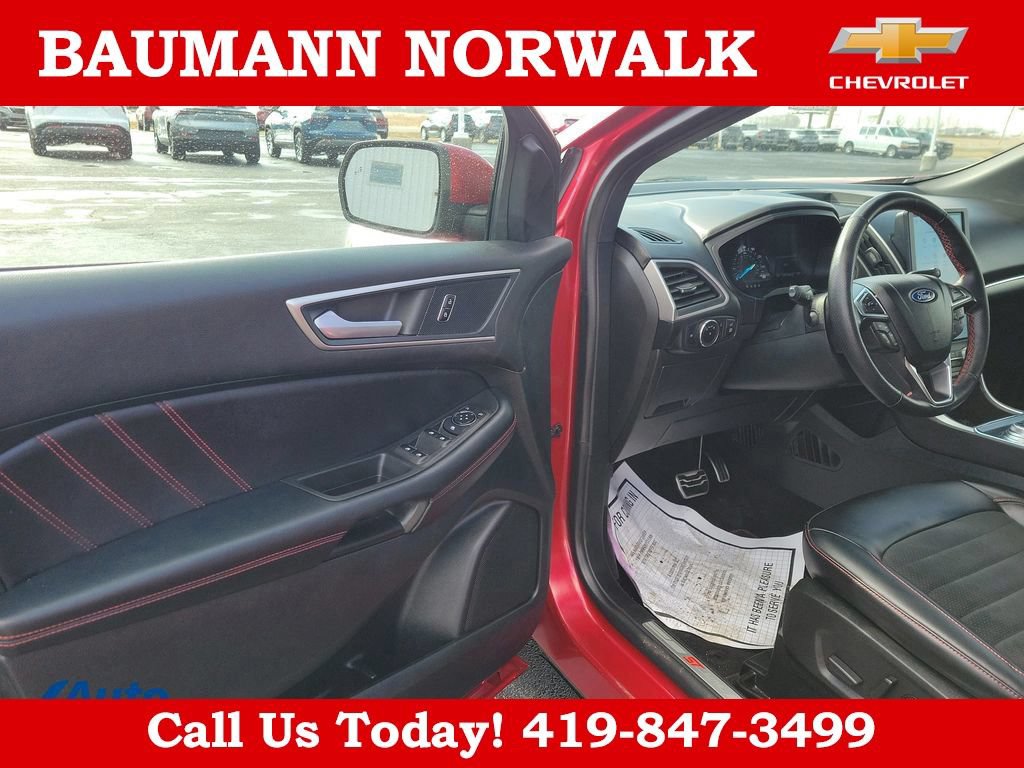 Used 2023 Ford Edge ST-Line AWD/4WD image 5