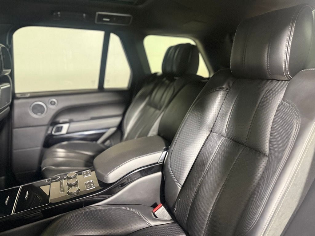 Used 2015 Land Rover Range Rover Autobiography AWD/4WD image 23