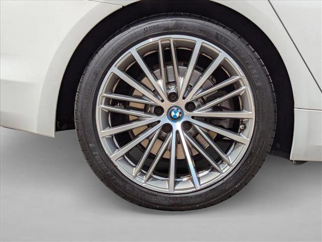 Used 2018 BMW 530e w/ Premium Package 2 RWD image 23