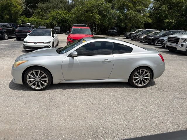 Used 2009 INFINITI G37 Journey w/ Premium Pkg RWD image 2