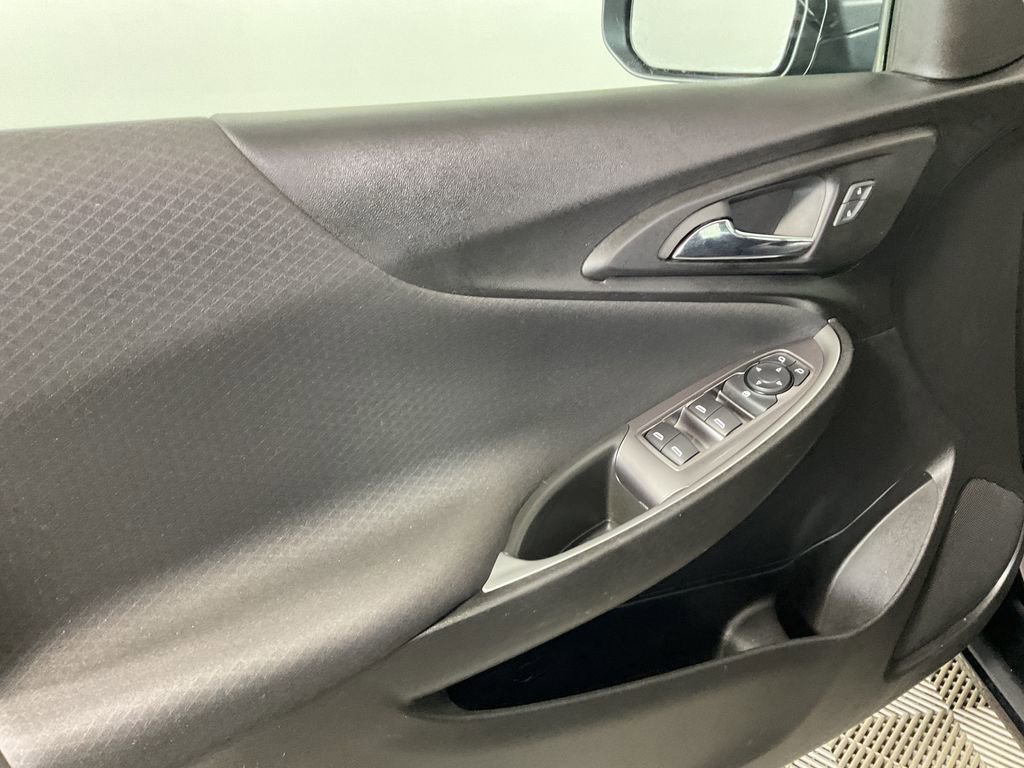 Used 2023 Chevrolet Malibu LS FWD image 16